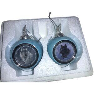 Bradford Editions Spirit Of The Wilderness Wolves  Ornament Set